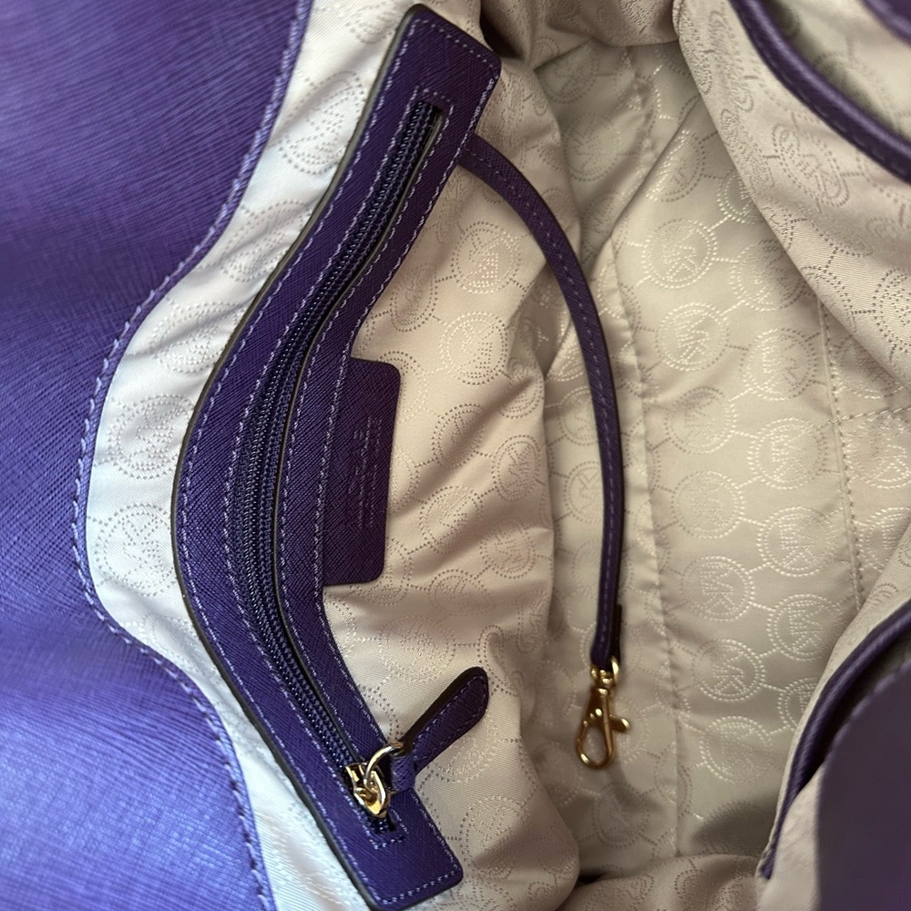 NWOT michael kors purple purse with handles and shoulder strap - Picture 12 of 13